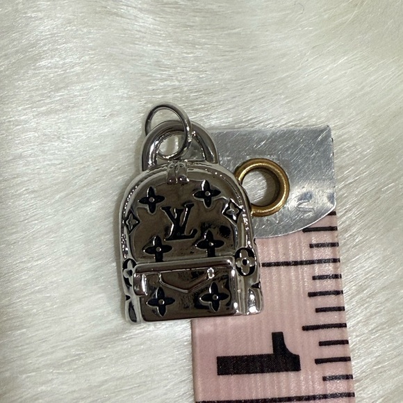 Louis Vuitton Silver Colored Backpack Zipper Pull - Picture 4 of 6